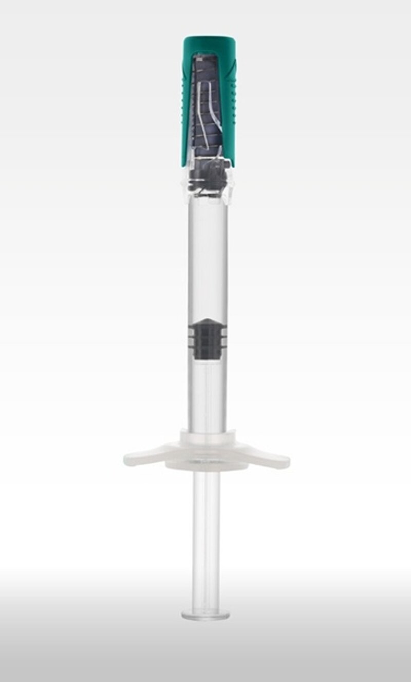 With the Gx® InnoSafeTM, Gerresheimer is now offering a syringe with an integrated passive safety system that avoids inadvertent needlestick injuries, prevents repeated use, and is designed with pharmaceutical companies’ production processes in mind.