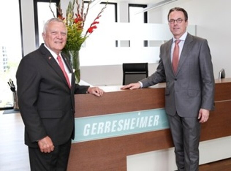 l-r: Nathan Deal, Govenor of the State of Georgia; Andreas Schütte, Member of the Gerresheimer AG Management Board