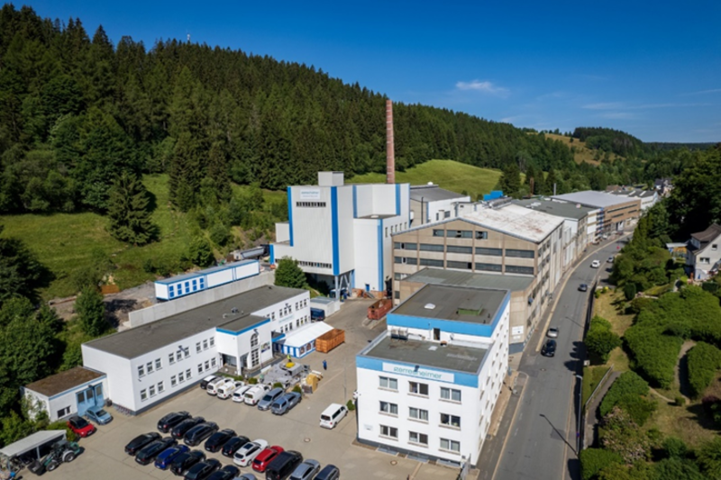 Am Standort Tettau beschäftigt Gerresheimer rund 600 Mitarbeiter und produziert jährlich über 700 Millionen Glasbehälter.